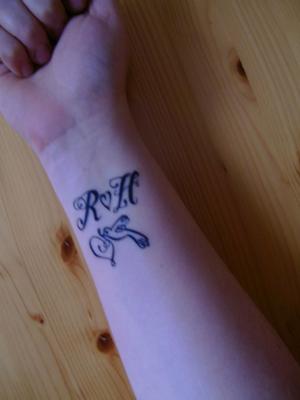 Wrist-Tattoos Design (14)