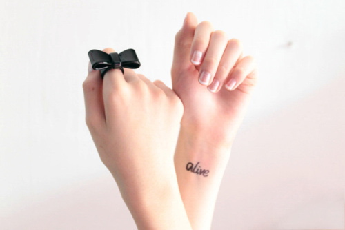 Wrist-Tattoos Design (53)