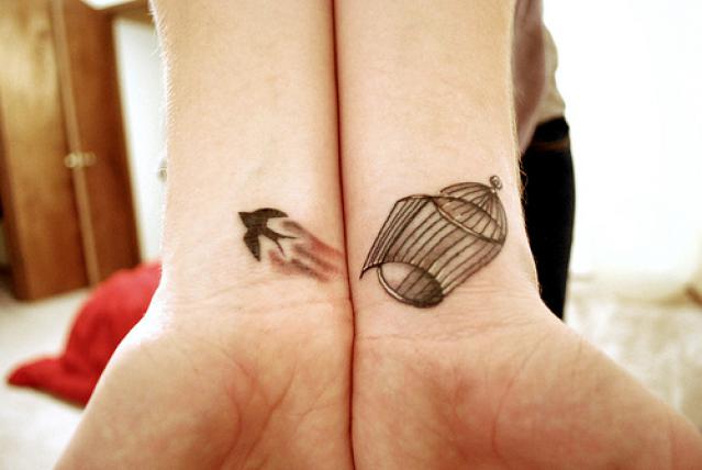 Wrist-Tattoos Design (69)
